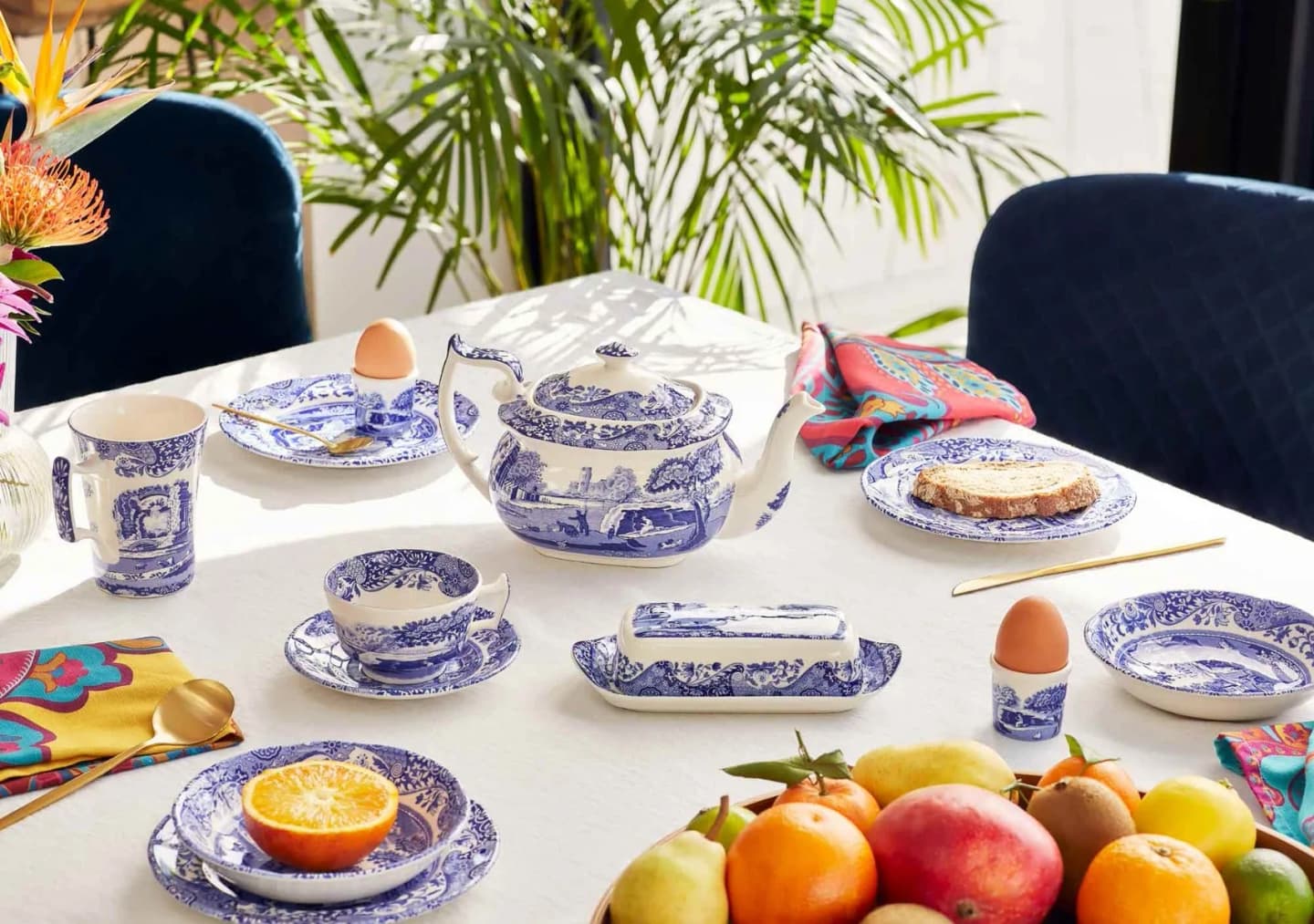 Blue Italian kahvaltı sofrası